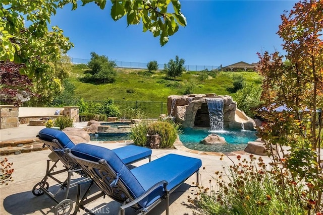 17138 Hickory Ridge Ct, Canyon Country, CA 91387 - fenced backyard featuring a patio area and an in-ground hot tub