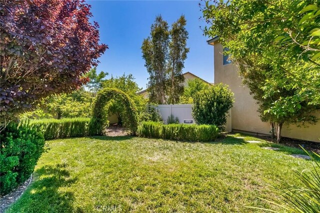 17138 Hickory Ridge Ct, Canyon Country, CA 91387 - view of yard