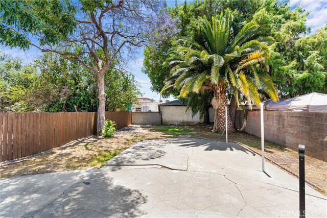 832 W 95th St, Los Angeles, CA 90044 - photo 24