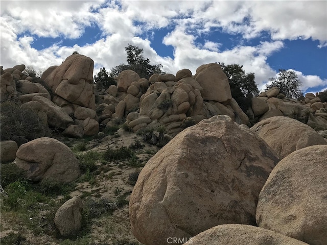 56564 Nelson Ave, Yucca Valley, CA 92284 - exterior view
