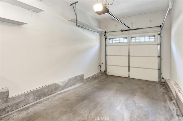 27982 Via Del Agua, Laguna Niguel, CA 92677 - garage featuring a garage door opener