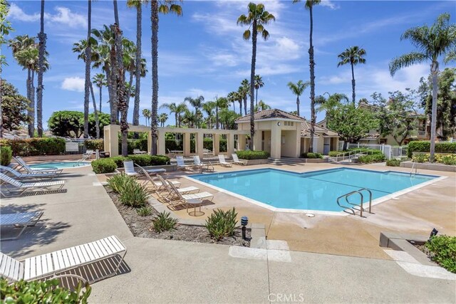 27982 Via Del Agua, Laguna Niguel, CA 92677 - community pool with a patio