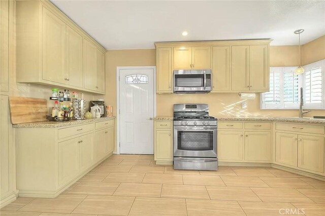 6442 Raymond Ave, Long Beach, CA 90805 - photo 12