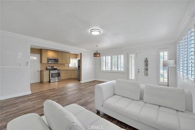 6442 Raymond Ave, Long Beach, CA 90805 - photo 53