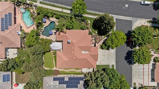1806 Briercliff Ct, Bakersfield, CA 93311 - aerial view of property's location featuring a pool