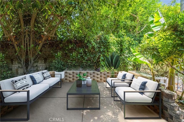 1806 Briercliff Ct, Bakersfield, CA 93311 - view of patio / terrace featuring an outdoor hangout area