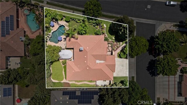 1806 Briercliff Ct, Bakersfield, CA 93311 - aerial view of property and surrounding area with property parcel outlined