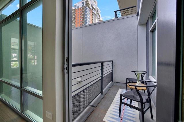 425 W Beech St Unit 417, San Diego, CA 92101 - view of balcony