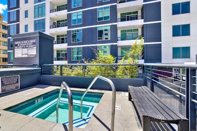 425 W Beech St Unit 417, San Diego, CA 92101 - view of pool with a community hot tub