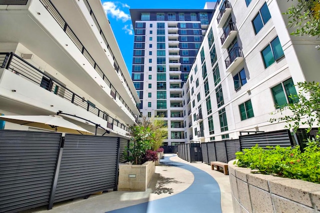 425 W Beech St Unit 417, San Diego, CA 92101 - view of apartment building / complex