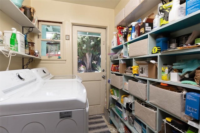 869 Phillips St, Vista, CA 92083 - washroom featuring washer and clothes dryer