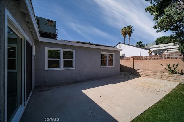 7848 Chastain Ave, Reseda, CA 91335 - view of patio