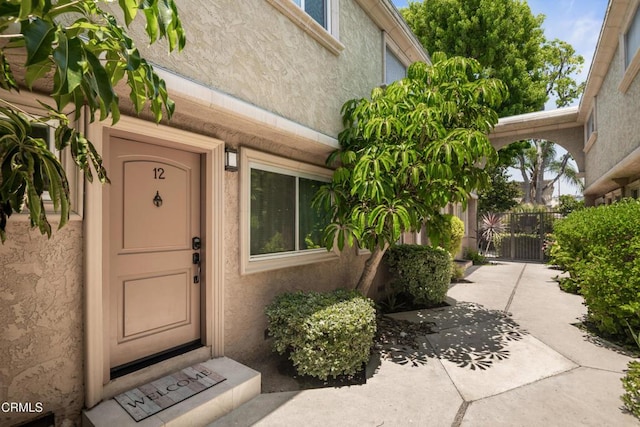 20224 Cohasset St Unit 12, Winnetka, CA 91306 - entrance to property featuring stucco siding