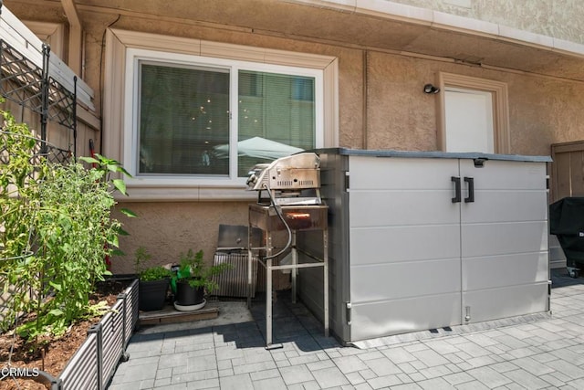 20224 Cohasset St Unit 12, Winnetka, CA 91306 - view of patio / terrace