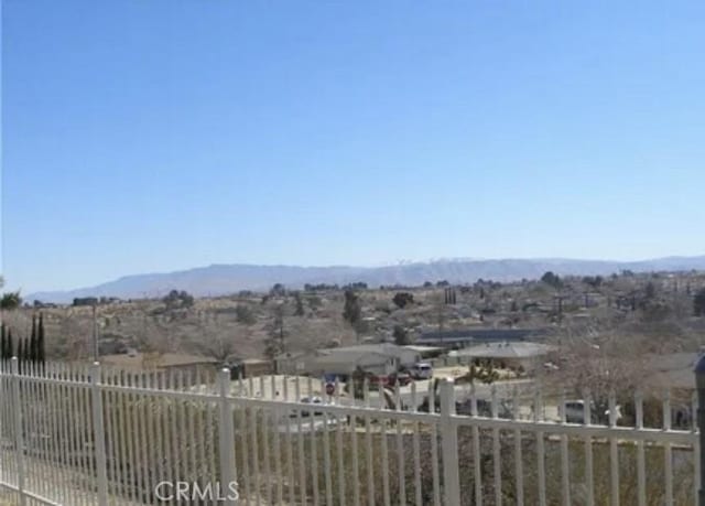 16470 Cabrillo Dr, Victorville, CA 92395 - photo 14