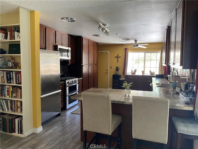 16470 Cabrillo Dr, Victorville, CA 92395 - photo 6