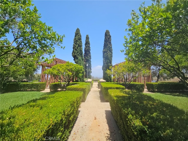 2 Tarascon, Newport Coast, CA 92657 - view of property's community with a yard