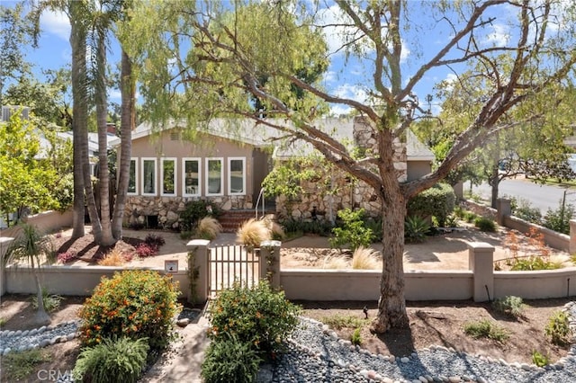 4855 Arcola Ave, Toluca Lake, CA 91601 - photo 1