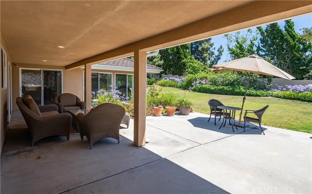 6966 Crest Rd, Rancho Palos Verdes, CA 90275 - view of patio
