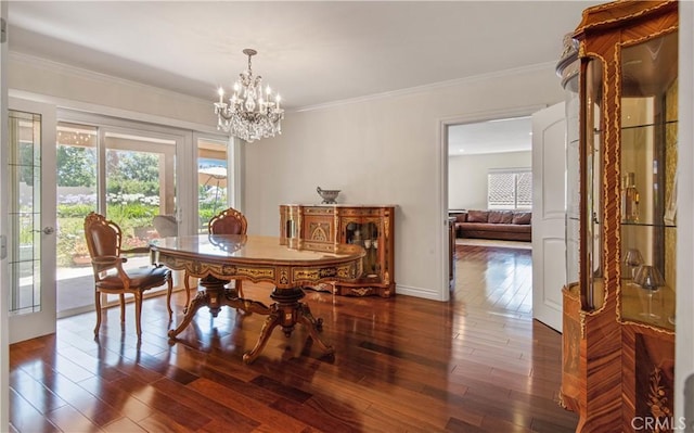 6966 Crest Rd, Rancho Palos Verdes, CA 90275 - dining area featuring a chandelier, hardwood / wood-style floors, and ornamental molding