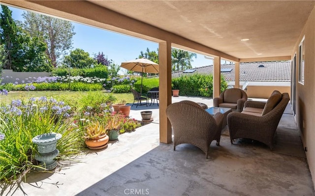 6966 Crest Rd, Rancho Palos Verdes, CA 90275 - view of patio