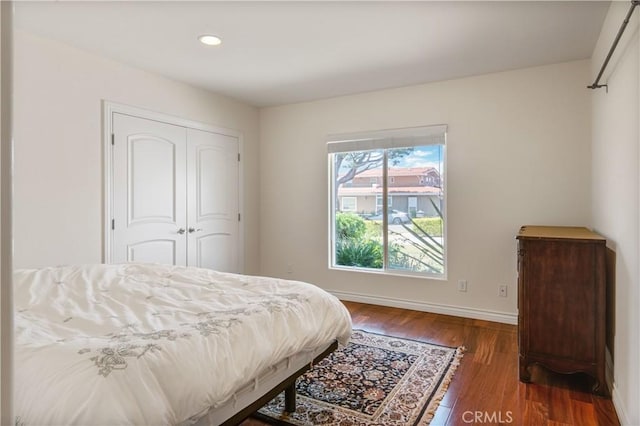 6966 Crest Rd, Rancho Palos Verdes, CA 90275 - bedroom featuring wood finished floors, a closet, and recessed lighting