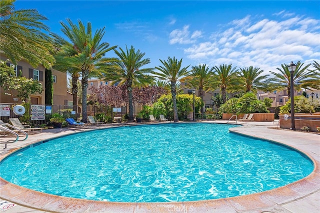 31186 Lavender Ct Unit 164, Temecula, CA 92592 - community pool with a patio
