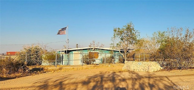 4675 Kickapoo Trl, Landers, CA 92285 - photo 2