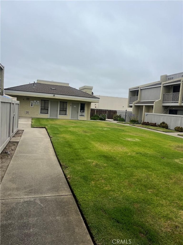 1209 W Cypress Ave Unit C, Lompoc, CA 93436 - view of yard