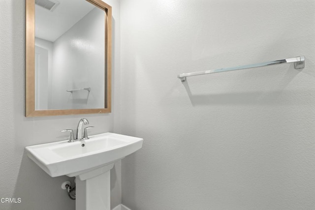 623 W Foothill Blvd Unit 43, Glendora, CA 91741 - bathroom with a sink