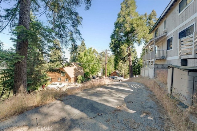 25389 Oak Glen Rd, Twin Peaks, CA 92391 - view of road
