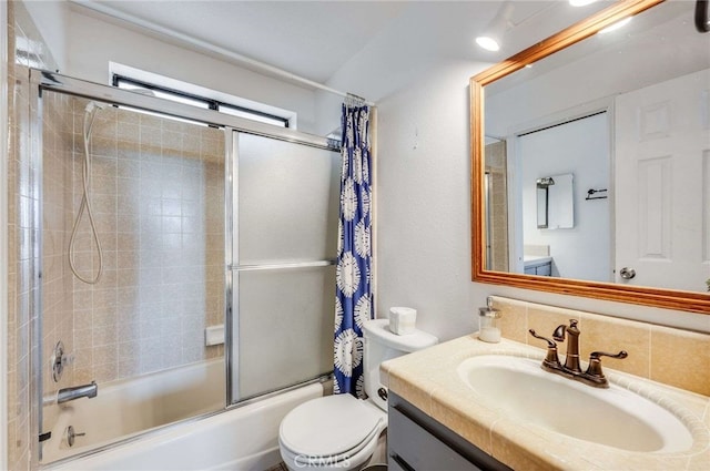 25389 Oak Glen Rd, Twin Peaks, CA 92391 - full bath featuring vanity and bath / shower combo with glass door