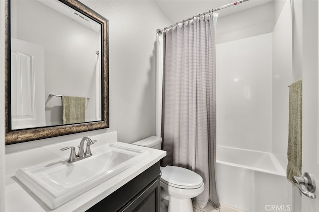 16671 Zest Ct, Riverside, CA 92503 - bathroom with shower / bath combo and vanity
