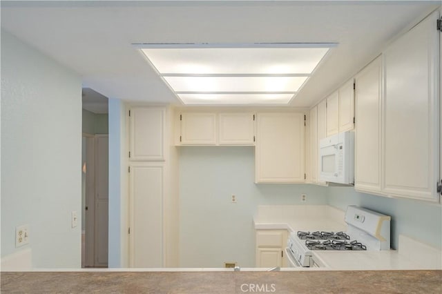 1430 Brett Pl Unit 12, San Pedro, CA 90732 - kitchen featuring white appliances and light countertops