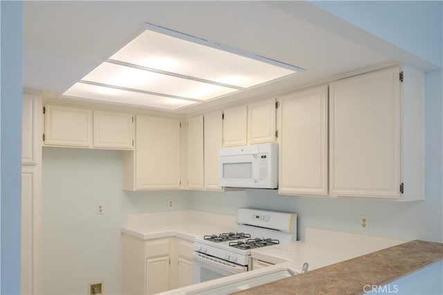 1430 Brett Pl Unit 12, San Pedro, CA 90732 - kitchen featuring white appliances and light countertops