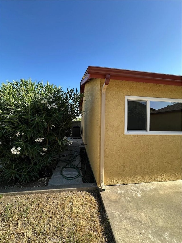 8567 Jasper St, Rancho Cucamonga, CA 91730 - view of side of property with stucco siding