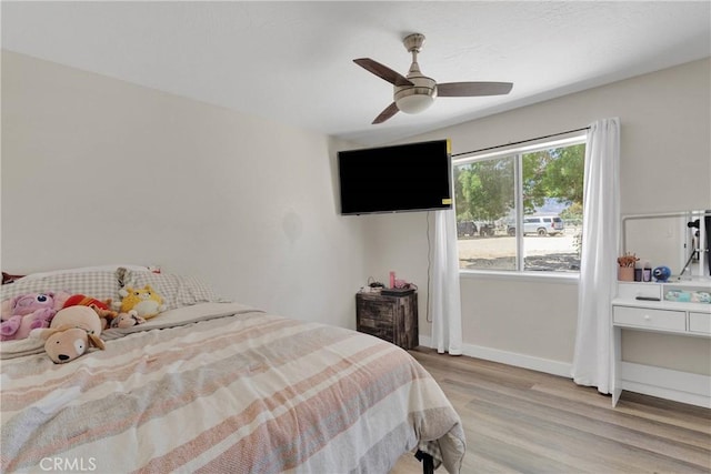 10325 Sheep Creek Rd, Phelan, CA 92371 - bedroom featuring light wood-style floors and ceiling fan