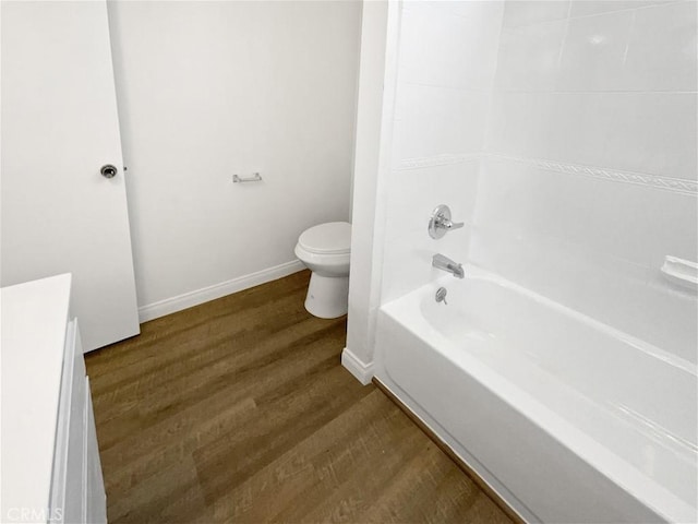 1815 W 145th St Unit 9, Gardena, CA 90249 - full bath with wood finished floors, vanity, and shower / bathtub combination