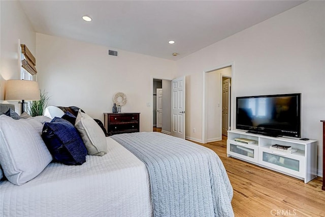 1310 Gates Ave, Manhattan Beach, CA 90266 - bedroom with light wood-type flooring and recessed lighting