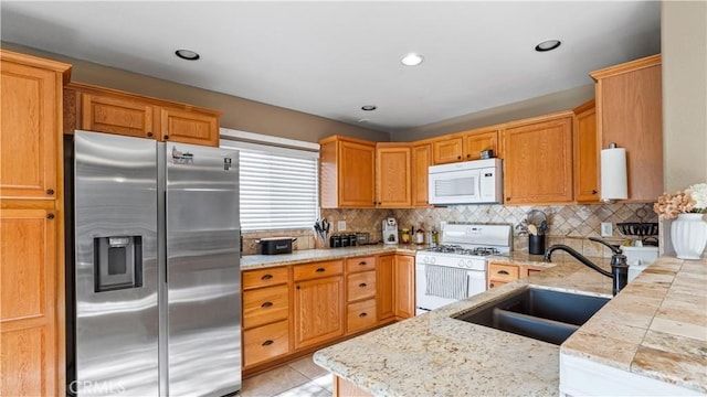 13400 Solitude Cir, Victorville, CA 92392 - photo 3