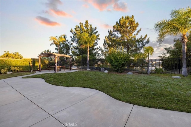 28238 Alton Way, Castaic, CA 91384 - surrounding community with a patio area