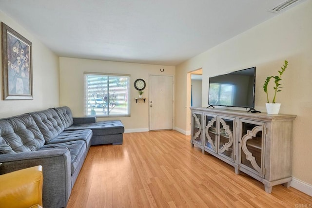 826 Laurelwood Ct, San Marcos, CA 92069 - living area featuring light wood-style floors