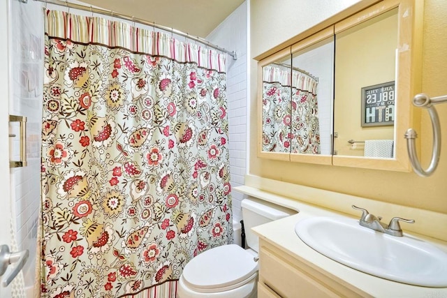 826 Laurelwood Ct, San Marcos, CA 92069 - bathroom with vanity and a shower with shower curtain