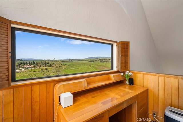 1505 Tiffany Ranch Rd, Arroyo Grande, CA 93420 - detailed view of a wainscoted wall and wooden walls