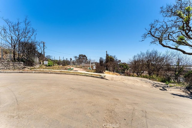 15475 Albright St, Pacific Palisades, CA 90272 - view of yard