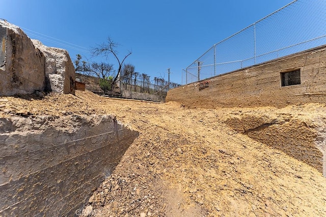 15475 Albright St, Pacific Palisades, CA 90272 - view of yard