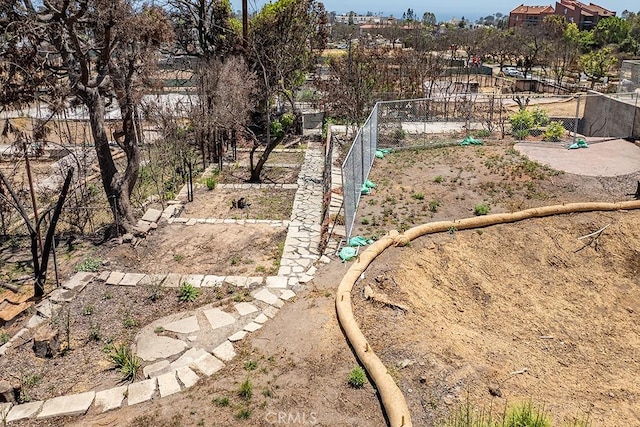 15475 Albright St, Pacific Palisades, CA 90272 - view of yard