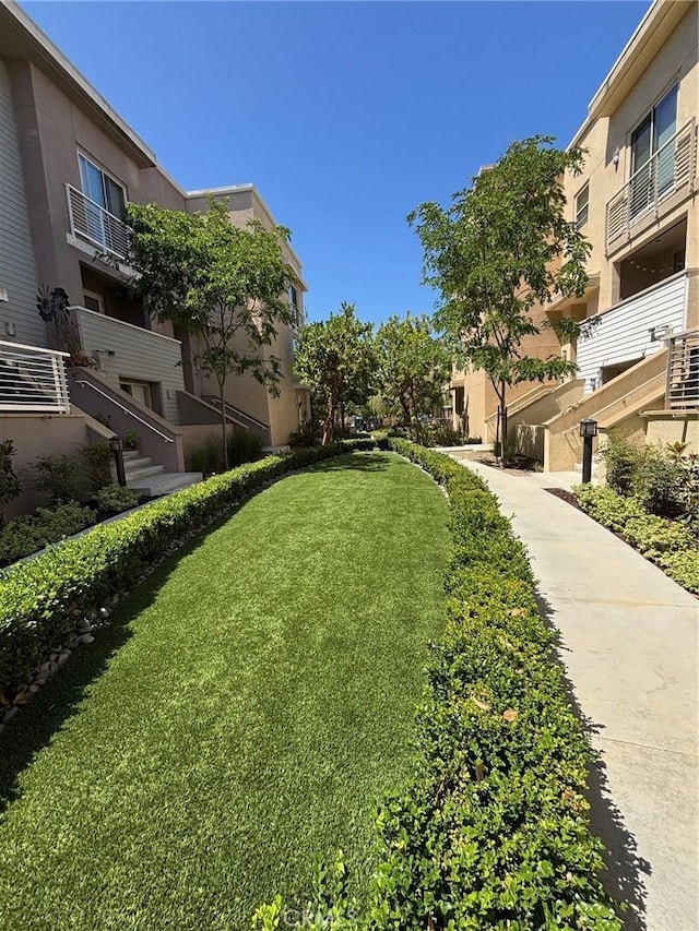 612 E Carson St Unit 303, Carson, CA 90745 - view of community with a yard and a residential view