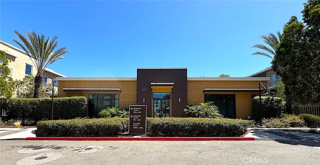 612 E Carson St Unit 303, Carson, CA 90745 - view of property featuring uncovered parking