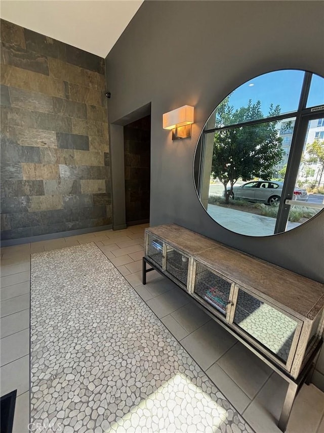 612 E Carson St Unit 303, Carson, CA 90745 - corridor with high vaulted ceiling